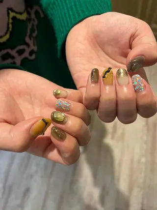 ネイル une／YUKINA 🫧大人nuanceのネイルデザイン