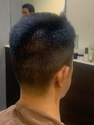 ショート メンズ 松岡 輝のヘアスタイル