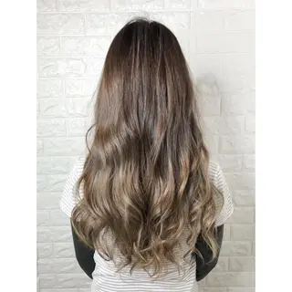 ロング カラー KIZU 髪質改善 オカルト怪談のヘアスタイル