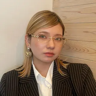 ミディアム 横嶋 倫のヘアスタイル