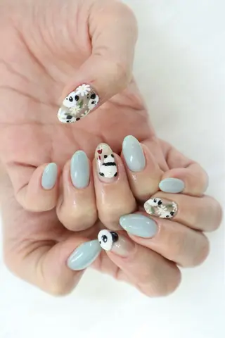 ネイル カラーズビューティサロン所属・石井 桃子のネイルデザイン