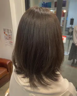 ミディアム 柴田 枝利子のヘアスタイル