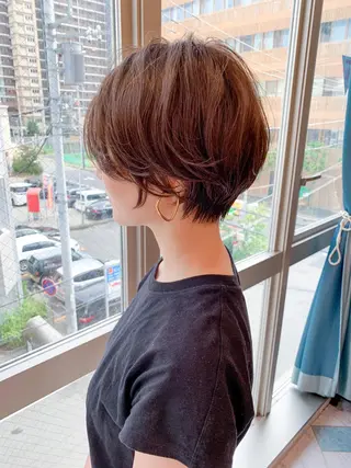 ショート Lond enikaのヘアスタイル