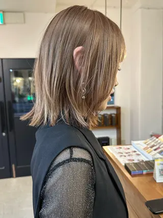 セミロング haco所属・キシモト ハルカのヘアスタイル