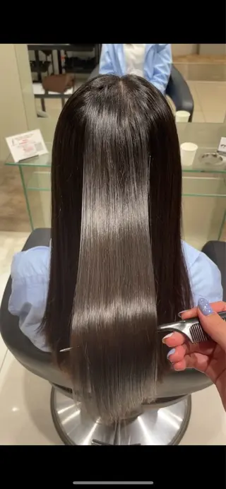 ロング ✨感動の美髪矯正✨ 💜momoka💜のヘアスタイル