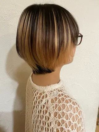 ショート カラー titian　田中 美名のヘアスタイル