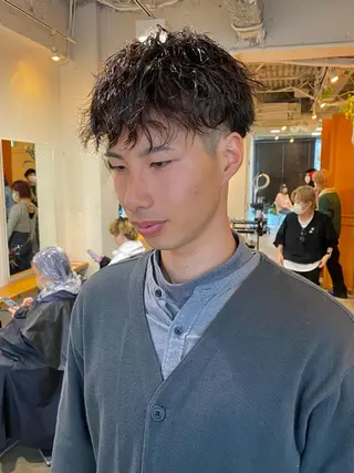 ショート パーマ メンズ JINKIメンズ特化 メンズカットパーマのヘアスタイル