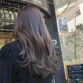 ロング カラー 山崎 絵莉香のヘアスタイル