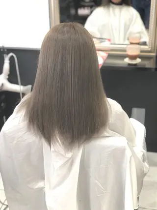 カラー 🦖店長🦖pino #しのだスペシャルのヘアスタイル