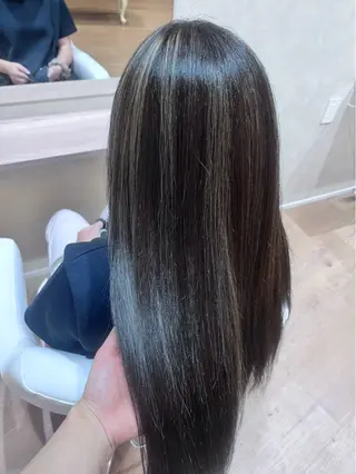 ロング カラー AVANCE中百舌鳥店所属・菅原 愛乃のヘアスタイル