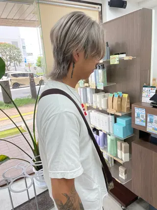 メンズ カラー職人/上川原 雄飛のヘアスタイル
