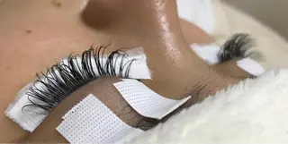 マツエク・マツパ intime内nest.所属・🤍nest. エリ🤍のマツエク・マツパデザイン