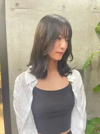 ミディアム 🦋MAHO🦋 デザインカラーのヘアスタイル
