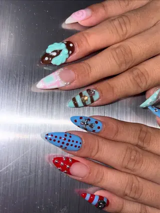 ネイル 👽個性派ネイル🎀 komachiのネイルデザイン
