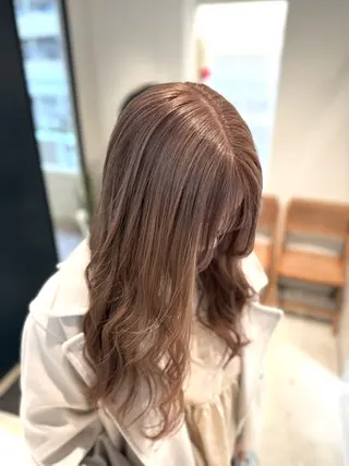 ロング 前田 美桜のヘアスタイル