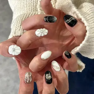 ネイル 🪐富島彩夏 /海外nail🪐のネイルデザイン
