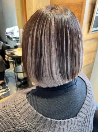 ショート カラー 垢抜けハイトーン×ブ ロウリストAZUKIのヘアスタイル
