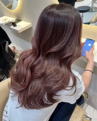 ロング 小木曽 里奈のヘアスタイル