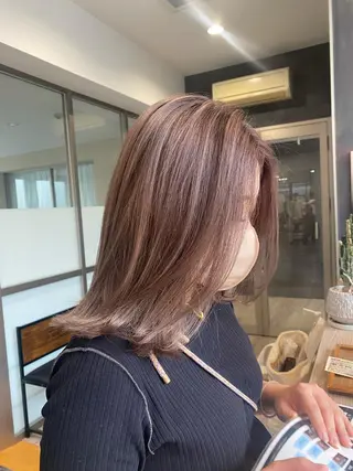 ミディアム ハイトーンボブ Mizuki.のヘアスタイル