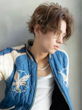 カラー パーマ メンズ SNSで大バズり‼️ 欧米風ヘア大ヒット中のヘアスタイル