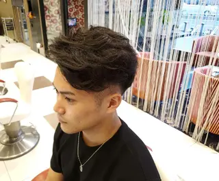 ショート メンズ サロウィン　神戸三宮店所属・三宮No.1ブリーチ 無しカラー/杉山太貴のヘアスタイル