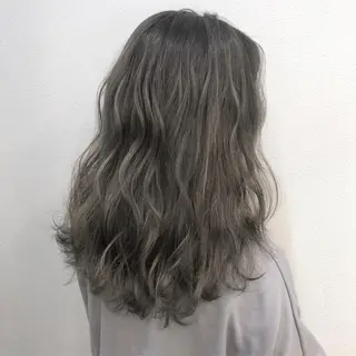セミロング カラー CREAPY所属・CREAPY　日向野 利菜のヘアスタイル