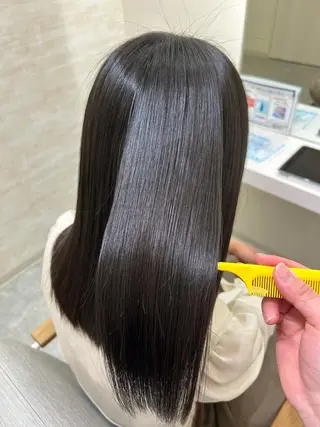 セミロング カラー 髪質改善&艶感カラー 🪄岡井美結のヘアスタイル