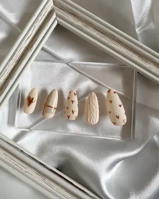 ネイル Aura nailのネイルデザイン