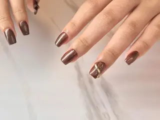 セミロング ネイリスト シンのネイルデザイン