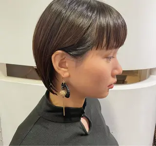 ショート カラー ブリーチなしで透け感 暖色カラーボブaoiのヘアスタイル