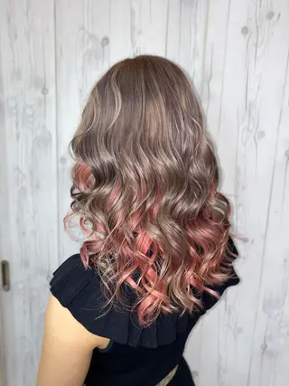 セミロング ゆぴ☾‪/推しカラー /ハイトーンのヘアスタイル