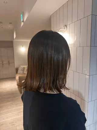 ミディアム 柳原 悠希のヘアスタイル
