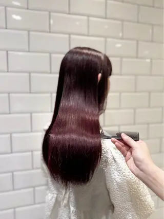 ロング costes 今井芽依のヘアスタイル