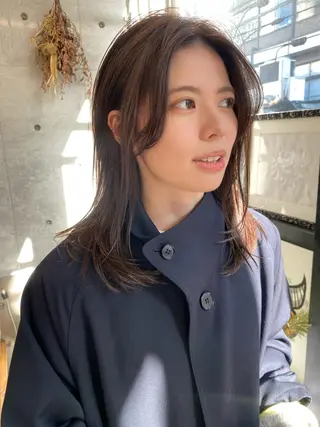 ミディアム カラー 似合わせカット レイヤーボブウルフのヘアスタイル