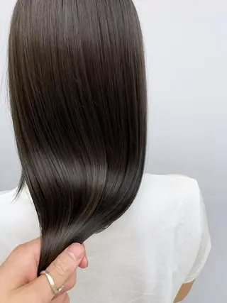 ロング カラー N° rico 名駅のヘアスタイル