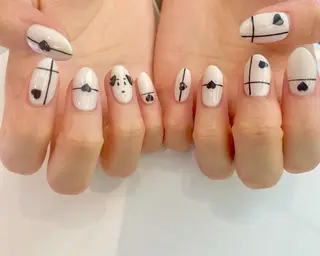 ネイル 安藤 彩乃のネイルデザイン