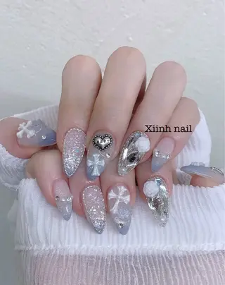 馬詰 にゅんのネイルデザイン