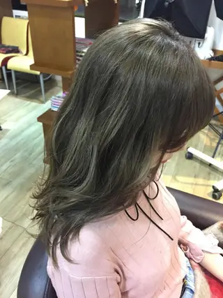 セミロング カラー ヘアアレンジ ハットリ /北習志野のヘアスタイル