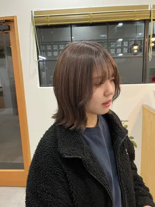ミディアム カラー ボブ/ハイトーン特化 solua上本町のヘアスタイル