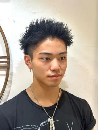 ショート メンズ スパイキー/ ピンパーマ/緑川雄也のヘアスタイル