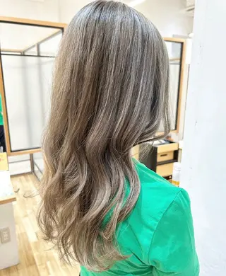 ロング ゆうき あすかのヘアスタイル