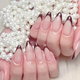 ネイル queensnail 🧸mikiのネイルデザイン