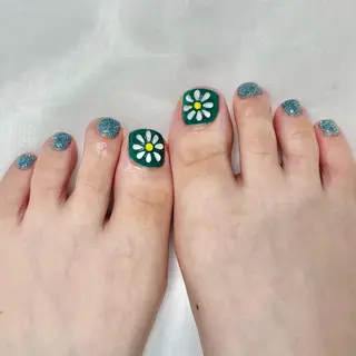 ネイル シモダ カスミ 🦀 @ksm_smdのネイルデザイン