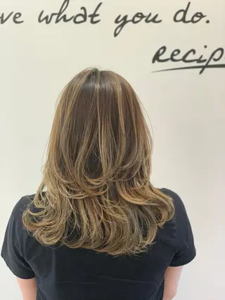 セミロング カラー 中村 優太のヘアスタイル