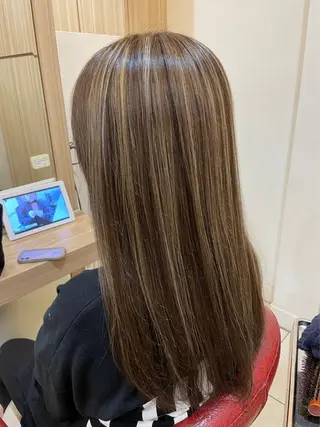 セミロング カラー 長谷川 啓吾のヘアスタイル