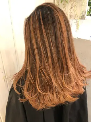 セミロング カラー olino 【オリノ】西田辺のヘアスタイル