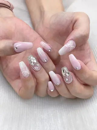 ネイル 五十嵐 美智のネイルデザイン