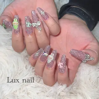 ネイル Relaxation Salon Lux所属・辰己 未来のネイルデザイン