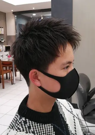 ショート キッズ D/i所属・4店舗フリーランスⅠ Y/no〈夜のスパ〉のヘアスタイル