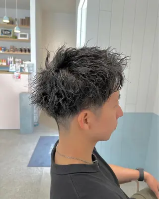 パーマ メンズ エリア唯一🌈ᵕ̈* 派手髪モリヤ🌺のヘアスタイル